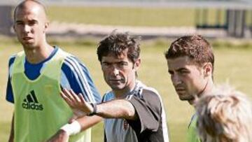 <b>CORRECCIONES CONSTANTES. </b>Marcelino detuvo muchas veces la sesión para dar indicaciones.