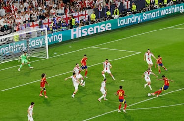 Rodri logra el empate. 1-1