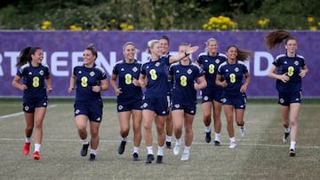 La selección femenina de Irlanda del Norte, durante un entrenamiento.