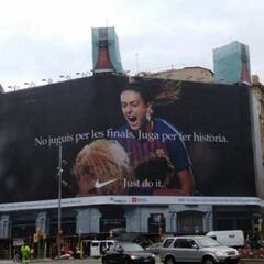 El Barça femenino, protagonista en las calles de Barcelona