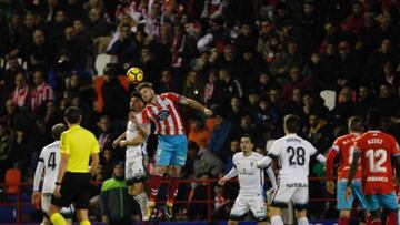 Juan Carlos toca el cielo con el Lugo ante un Sporting sin suerte