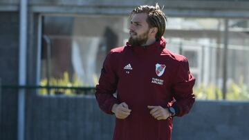 Centurión volvió a entrenarse con el plantel de River