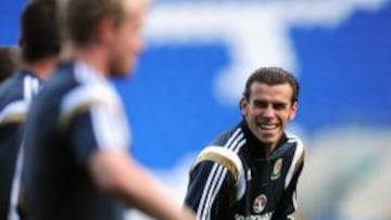 Bale, en un entrenamiento con la selecci&oacute;n de Gales.
 