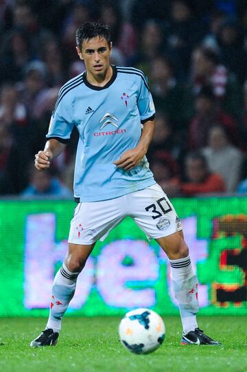 Vinculado al Celta de Vigo desde que lleg車 como juvenil, durante su carrera ha sido cedido en varias ocasiones, debut車 con el primer equipo con 18 a?os