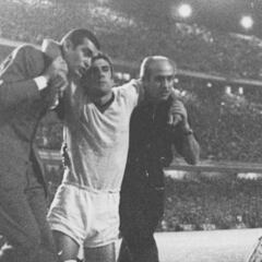 Tres jugadores terminaron en la cárcel por bárbaros