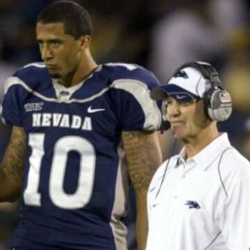 Colin Kaepernick y Chris Ault, ejemplo de la formación Pistol en Nevada.