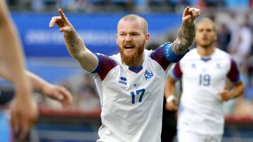 Aron Gunnarsson, Selección Islandesa