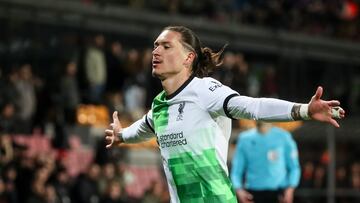 Darwin Núñez, jugador del Liverpool, celebra uno de sus goles anotados ante el Sparta Praha.