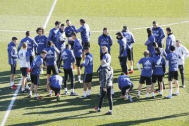 Muchos aficionados presenciaron el entrenamiento.