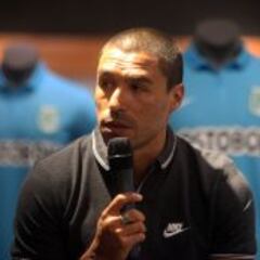 Iván Córdoba: Falcao recuperará la confianza con Mourinho