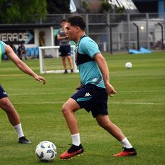 Juanfer, recuperado y listo para volver al XI de Racing
