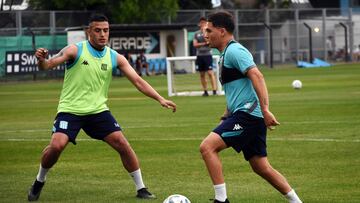 Juan Fernando Quintero durante un entrenamiento de Racing.