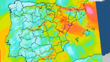 La AEMET avisa sobre nevadas y lluvias en varios puntos del país: cortadas más de 30 carreteras