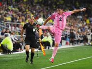 NASHVILLE, TENNESSEE - MARCH 11: Facundo Mura #4 of Inter Miami CF controls the ball during the CONCACAF Champions Cup 2026 match between Nashville SC and Inter Miami CF at GEODIS Park on March 11, 2026 in Nashville, Tennessee. Chris Carter/Getty Images/AFP (Photo by Chris Carter / GETTY IMAGES NORTH AMERICA / Getty Images via AFP)