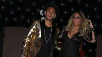 Neymar, de fiesta.