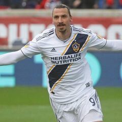 La posible alineación de Guillermo para su debut en MLS