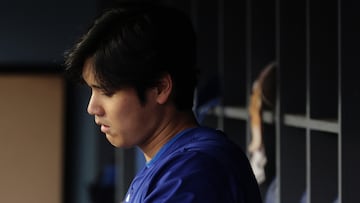 Los Angeles (United States), 25/03/2024.- Los Angeles Dodgers designated hitter Shohei Ohtani waits to bat in the dugout during the second inning of the exhibition game between the Los Angeles Dodgers and the Los Angeles Angels in Los Angeles, California, USA, 25 March 2024. EFE/EPA/ALLISON DINNER