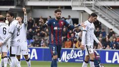 Un enrachado Escobar amenaza al colista