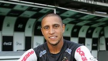 <b>Roberto Carlos</b>.