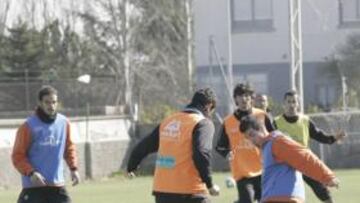 <b>ILUSIONADO. </b>Carlos Valverde tiene opciones de jugar el domingo ante el Recreativo.