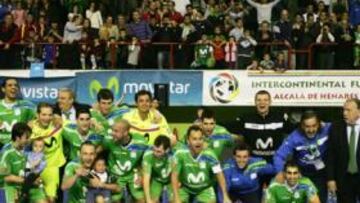 <b>LA MÁQUINA VERDE. </b>El Inter Movistar celebra la Copa Intercontinental ante los 4.500 espectadores que se dieron cita en el pabellón Caja Madrid de Alcalá.