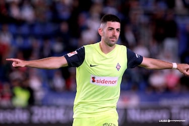 
El delantero ilicitano ejecutó la cláusula del ex. Hizo un doblete que pudo valer tres puntos para los ferrolanos ante el Zaragoza, su exequipo.
