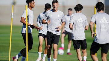 24/10/25 Entrenamiento del Granada
Rubén Alcaraz