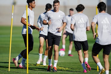 Pacheta y su reseteo en el centro del campo sin Alcaraz y con Izan como revelación