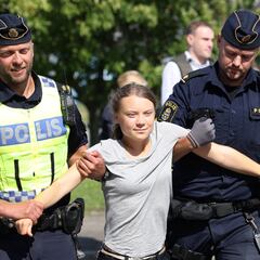 Greta Thunberg, multada por desobediencia: “A la crisis climática no le importa”