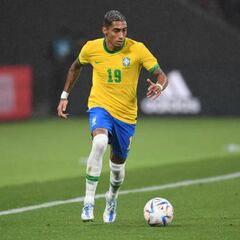 Chelsea to beat Arsenal in race to sign Leeds United forward Raphinha