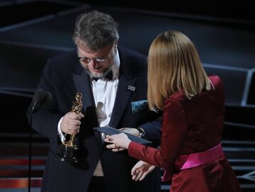 Guillermo del Toro ha sido el triunfador de la noche al ganar el Oscar a mejor director y a mejor película por La forma del agua.