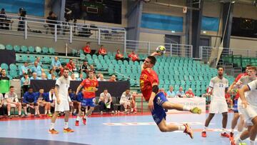 Rubén Bazán, buen pivote.