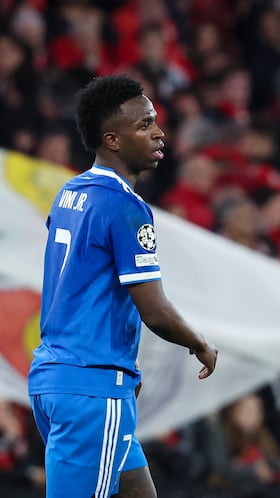 Lisbon (Portugal), 17/02/2026.- Real Madrid's Vinicius Junior reacts at the end of the UEFA Champions League soccer match between Benfica and Real Madrid, in Lisbon, Portugal, 17 February 2026. (Liga de Campeones, Lisboa) EFE/EPA/JOSE SENA GOULAO
