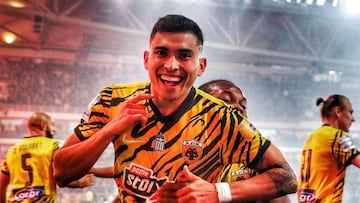 Orbelín Pineda sigue enrachado con el AEK Atenas