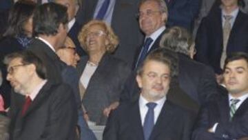 Manuela Carmena presenció el partido en el palco