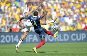 Blaise Matuidi y Thomas Mueller.