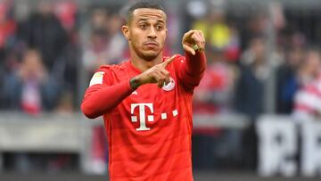 Thiago ALCANTARA (FCB), gesture, gives instructions, action, single image, single cut motive, half figure, half figure. 1. Bundesliga, 7.matchday, matchday07, FC Bayern Munich) - TSG 1899 Hoffenheim 1-2, on 10/05/2019 *** Local Caption *** .