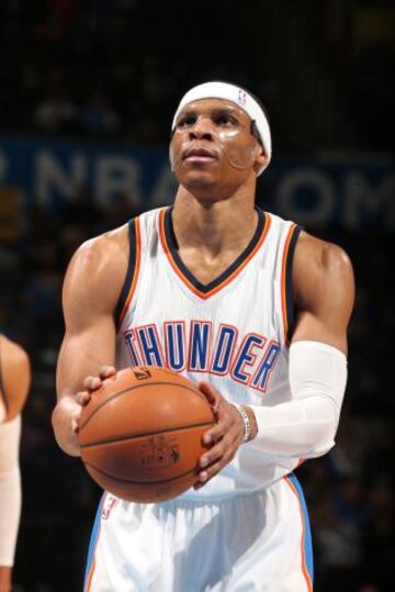 A Westbrook no le ha sentado mal jugar con máscara: 4-16-10, sus números ante los Sixers.