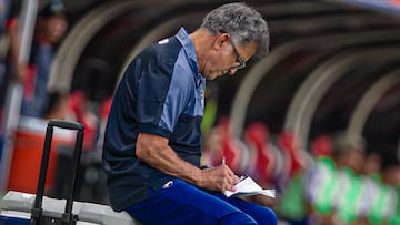 Juan Carlos Osorio deja de ser entrenador de Remo