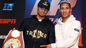 Shakur Stevenson y Miguel Madariaga en la rueda de prensa de presentaci&oacute;n de su combate.