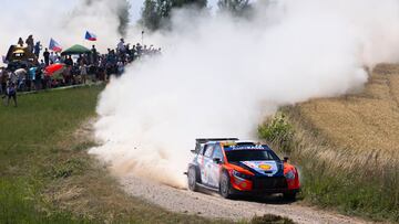 Ott Tanak se coloca como primer l¨ªder en Polonia