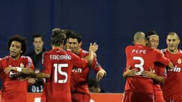 <b>FIN AL MALEFICIO ROJO. </b>El Madrid de Mou continuó en Zagreb (0-1) su racha a domicilio pese a volver a vestir de rojo 38 años después.