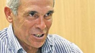 <b>CONFIADO. </b>Cúper espera refrendar el domingo la permanencia.