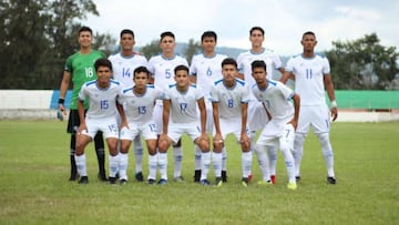 El técnico interino de la Sub-20 de El Salvador, Ernesto Róchez dio a conocer la lista de jovenes seleccionados que competirán en la justa de CONCACAF.