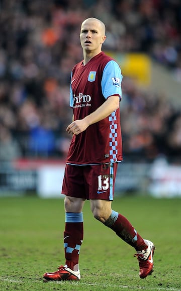 Michael Bradley se convirtió en uno de los mejores jugadores centrales que Estados Unidos haya visto; sorprendió a todos cuando decidió regresar a la MLS en 2014 después de una buena carrera en Europa. Jugó con Heerenveen, Borussia Mönchengladbach, Aston Martin, Chievo y Roma.