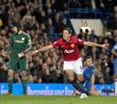 Van Persie y el árbitro matan al Chelsea ante el Manchester