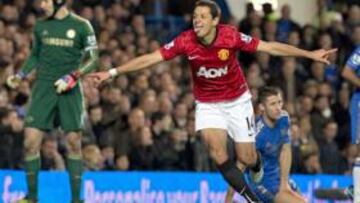 Van Persie y el árbitro matan al Chelsea ante el Manchester