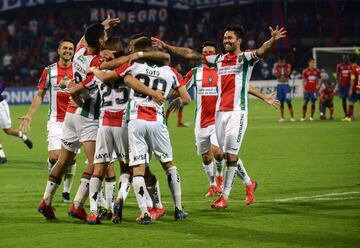 Independiente Medellín y Palestino empataron 1-1 en el Atanasio Girardot por la vuelta de la Fase II de Copa Libertadores y el equipo chileno se impuso 1-4 en los penales, avanzando a la próxima ronda del torneo.