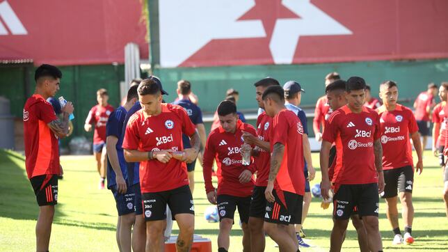 Es cuestionado en la U y Gareca le daría una gran chance en la Roja