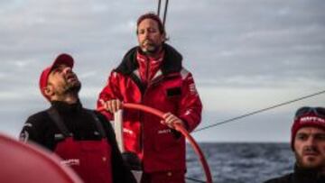 Iker Martínez a la rueda del 'Mapfre pendientes del viento.